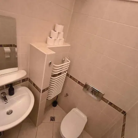 Fantastic-inn - B7 C301 Апартаменти Краків